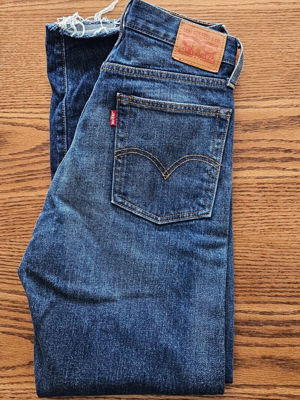 Levi’s White Oak Cone Denim Raw Hem - Size 28